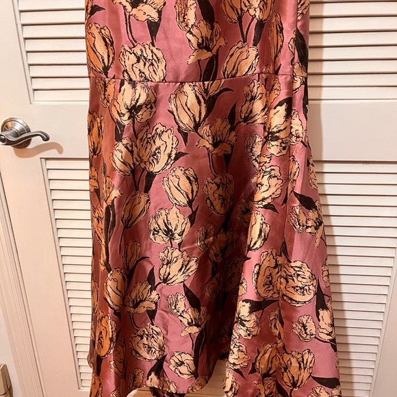 Lulus Gowning Around Mauve Floral Jacquard Strapless Maxi Dress Purple - Size S - Picture 3 of 8